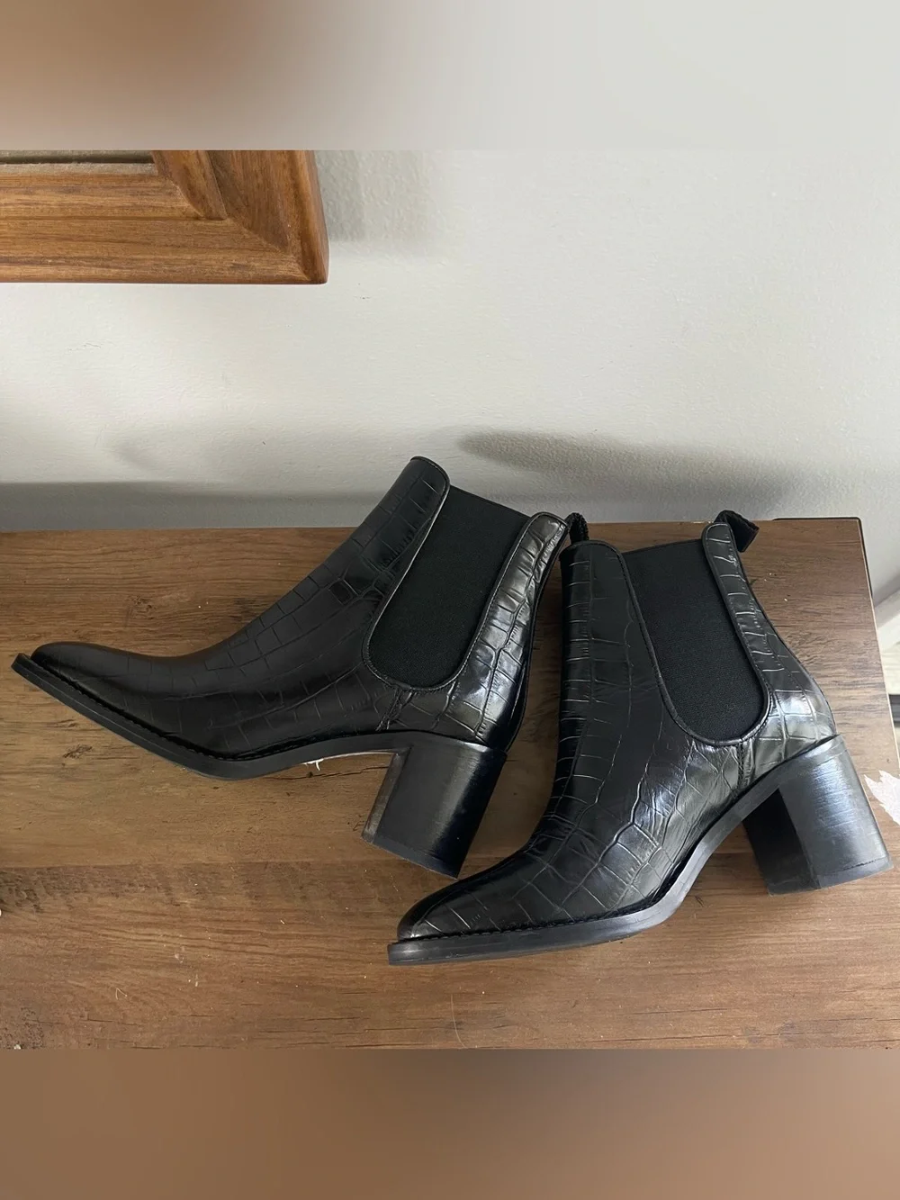 Minelli Black Croc-Embossed Chelsea Booties
